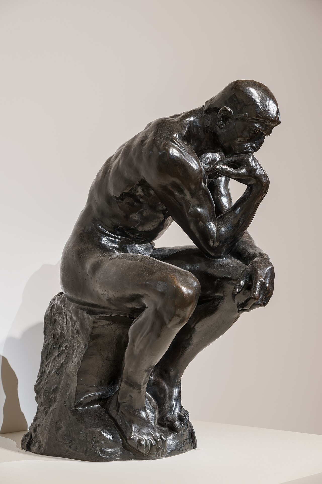Escultura en bronce de El Pensador de Auguste Rodin